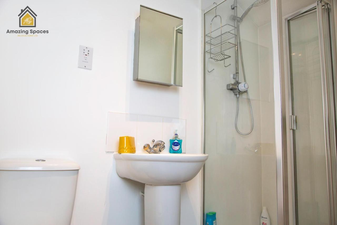Large Unique 2 Bedroom Duplex Apartment With Private Parking & Free Wifi - Vat Qualifying By Amazing Spaces Relocations Ltd وارينغتون المظهر الخارجي الصورة