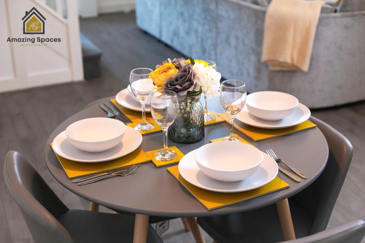 Large Unique 2 Bedroom Duplex Apartment With Private Parking & Free Wifi - Vat Qualifying By Amazing Spaces Relocations Ltd وارينغتون المظهر الخارجي الصورة